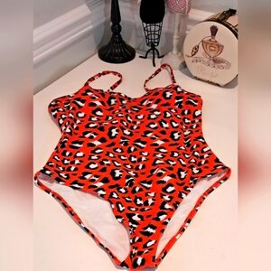 Cupshe Orange/Black/White Animal Print One Piece Swimsuit NWT Sz M